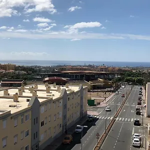https://fabuloso-apto-6-pax-tablero-7-cerca-de-playa-ingles.in-canary-islands.com